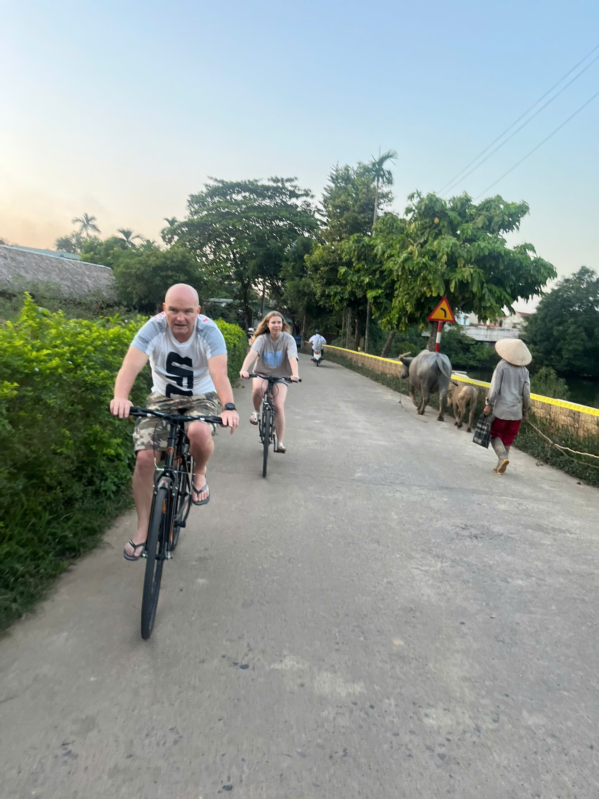 HANOI CITY - DUONG LAM ANCIENT VILLAGE DAY TOUR